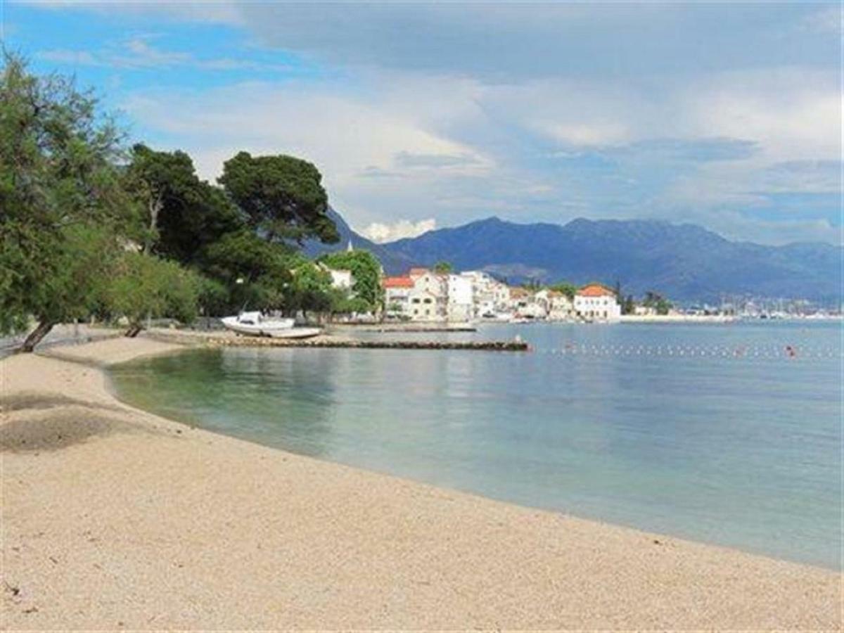 Villa-Apartments Karmel Kaštela Екстериор снимка